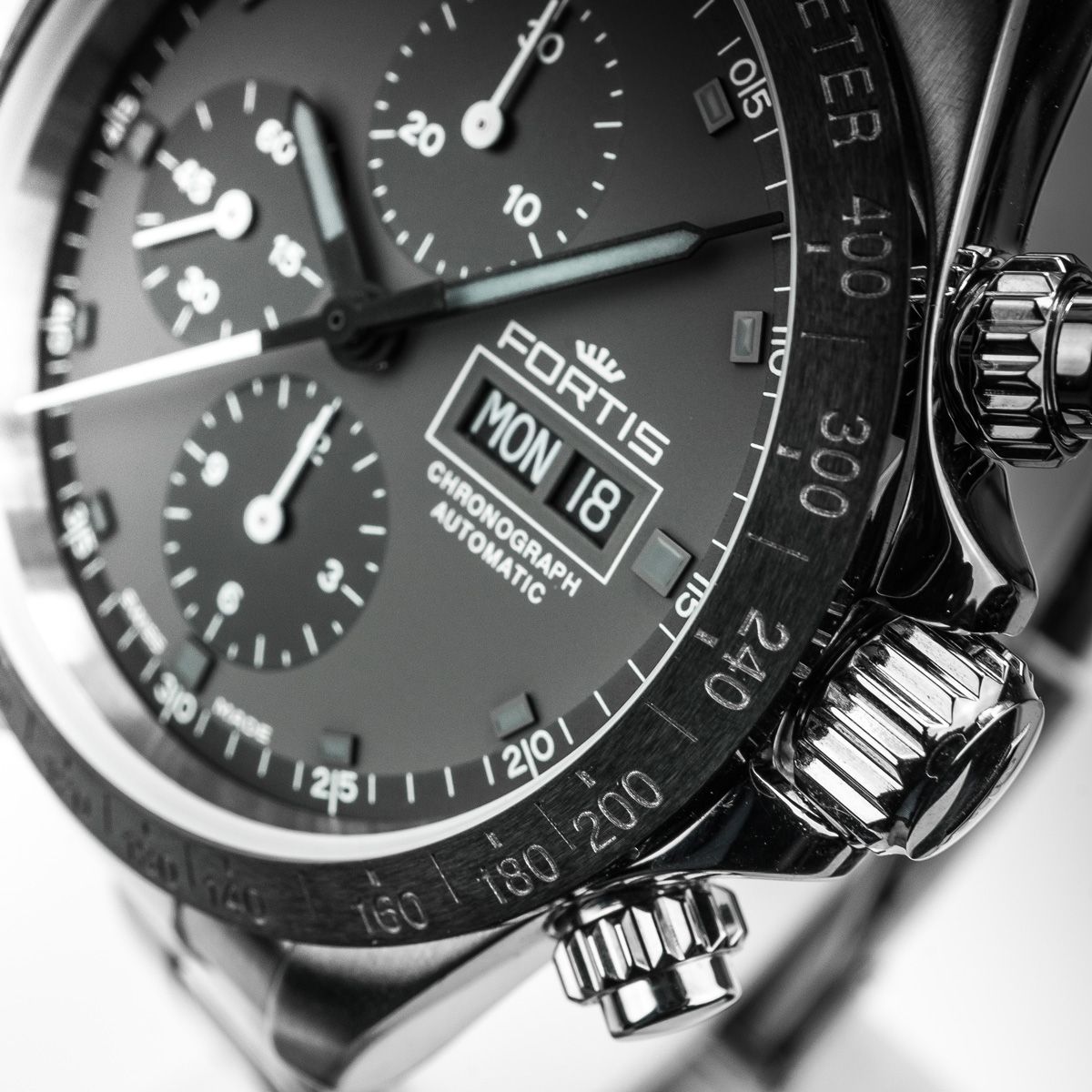 ストラトライナー オールブラック リミテッド・エディション