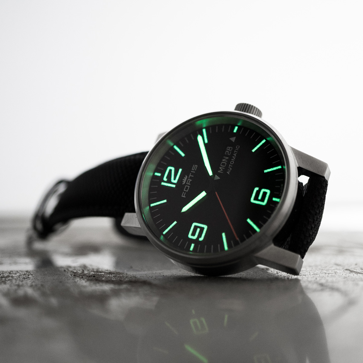 スペースマティック スチール