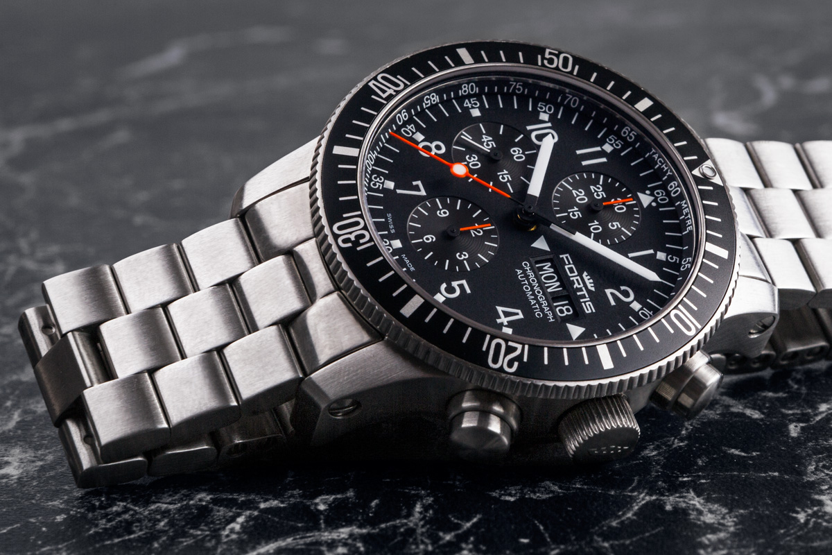 オフィシャル・コスモノート・クロノグラフ