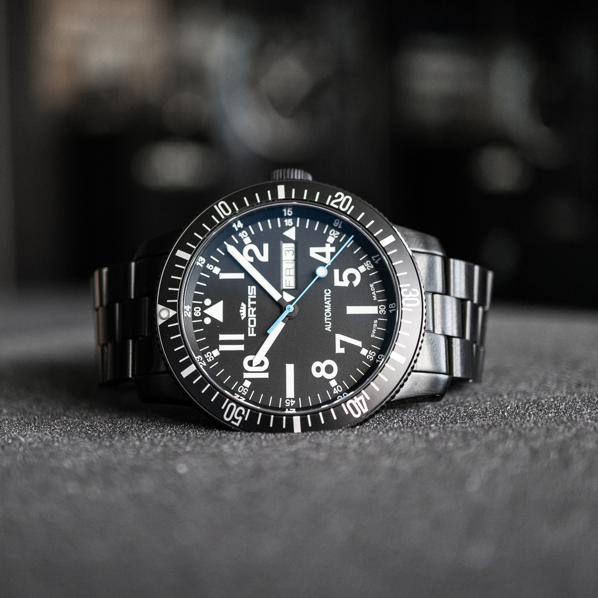 ダイバーブラック