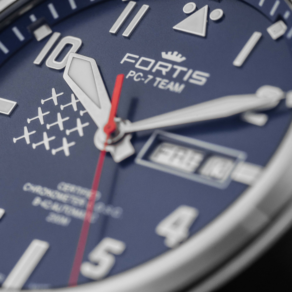 PC-7チーム エアロマスター デイデイト