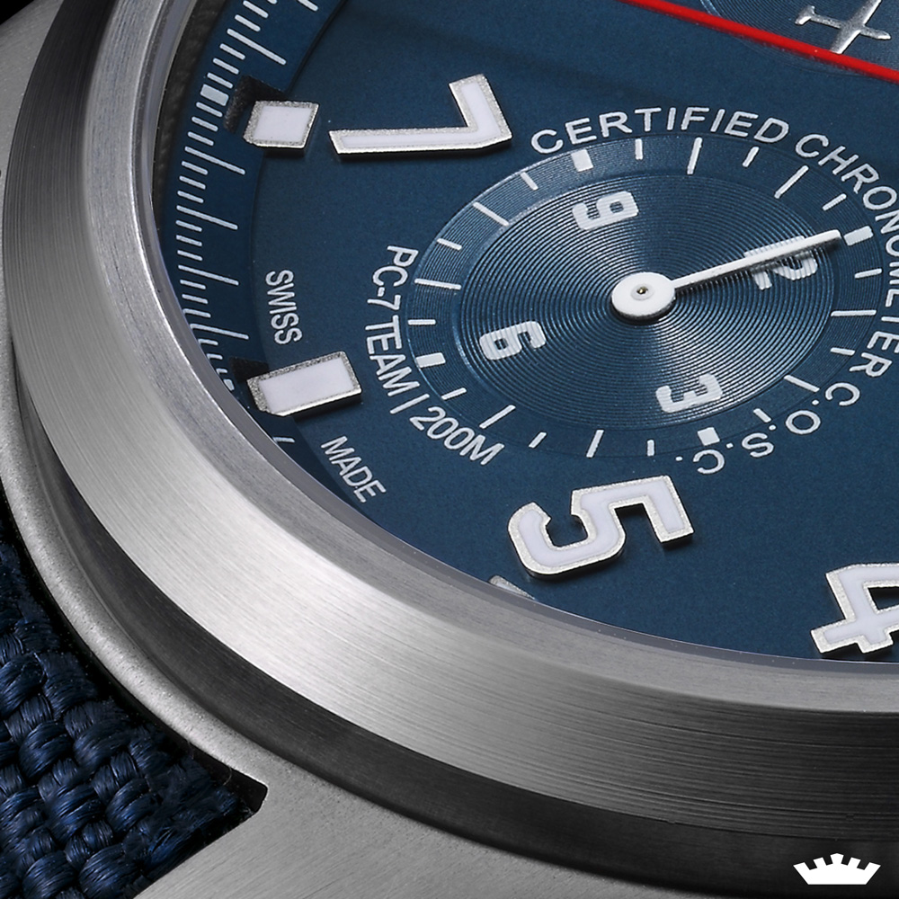 PC-7チーム エアロマスター クロノグラフ