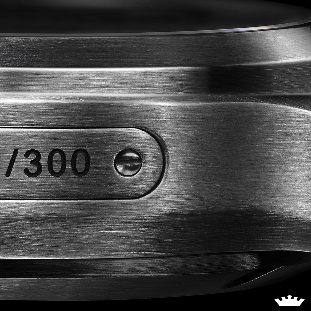 PC-7チーム エアロマスター クロノグラフ