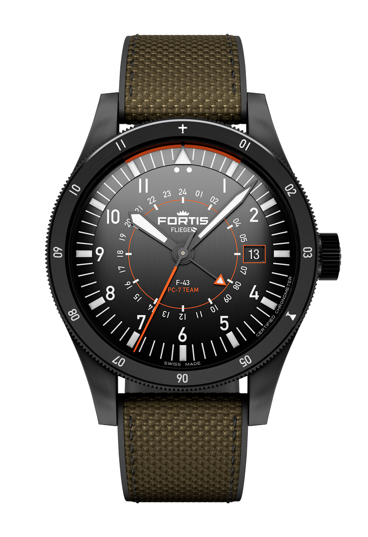 フリーガー F-43 トリプル GMT PC-7チーム・エディション