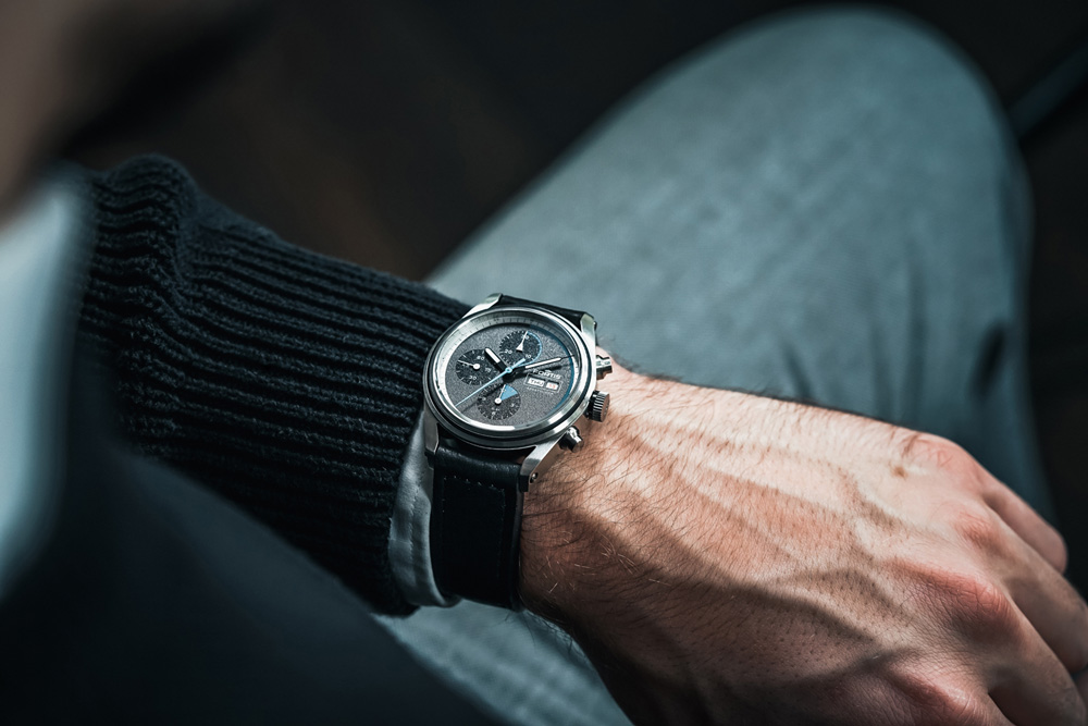 ストラトライナーS-41コズミックグレー