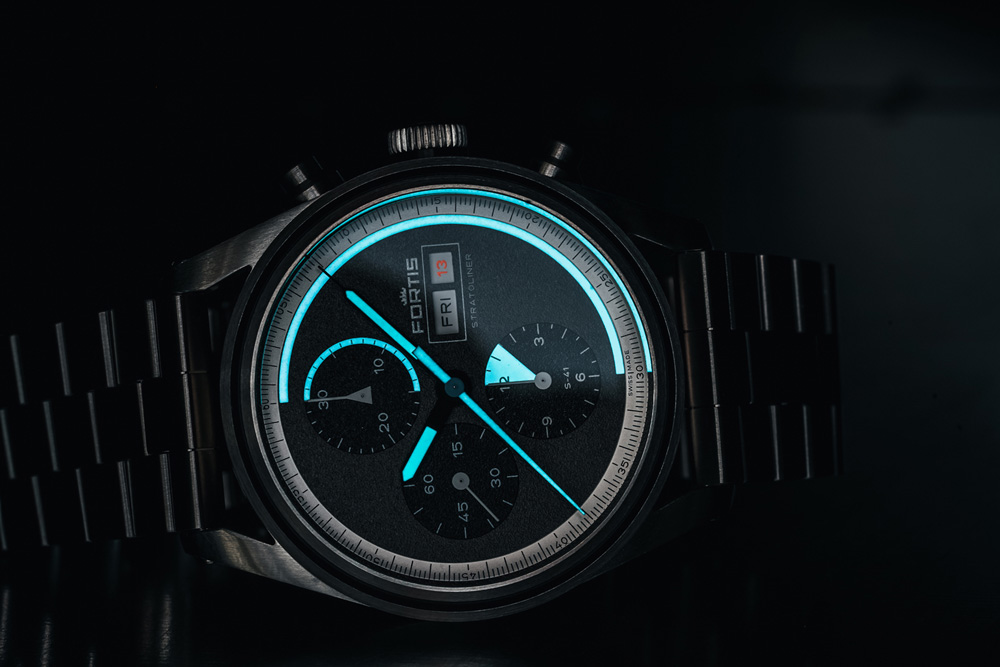 ストラトライナーS-41コズミックグレー