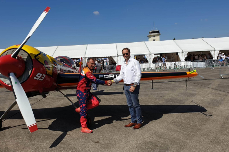 カストール・ファントバ