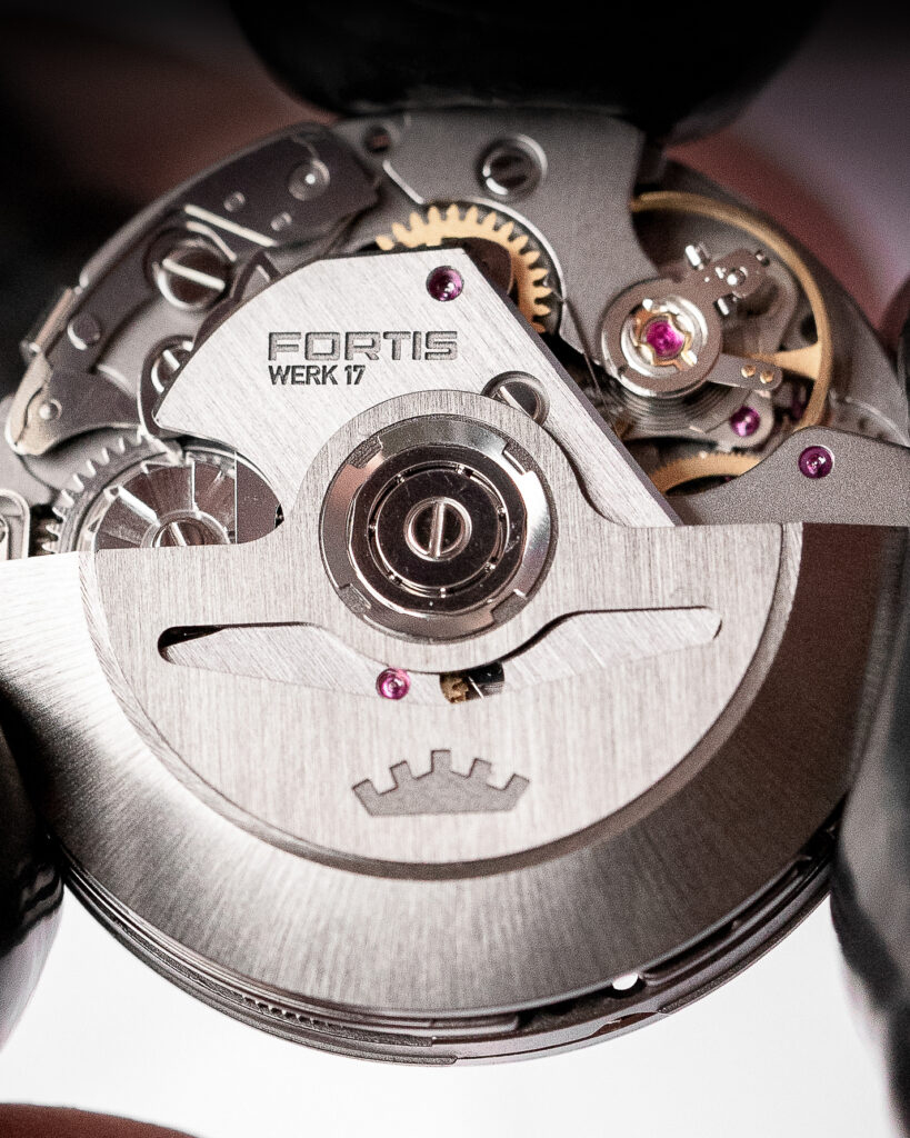 WERK17：宇宙飛行のために開発され成層圏でテストされた初のムーブメント