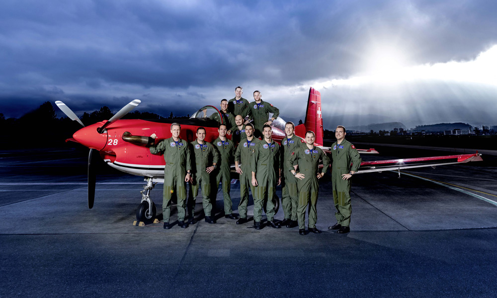 スイス空軍アクロバット飛行部隊PC-7チーム